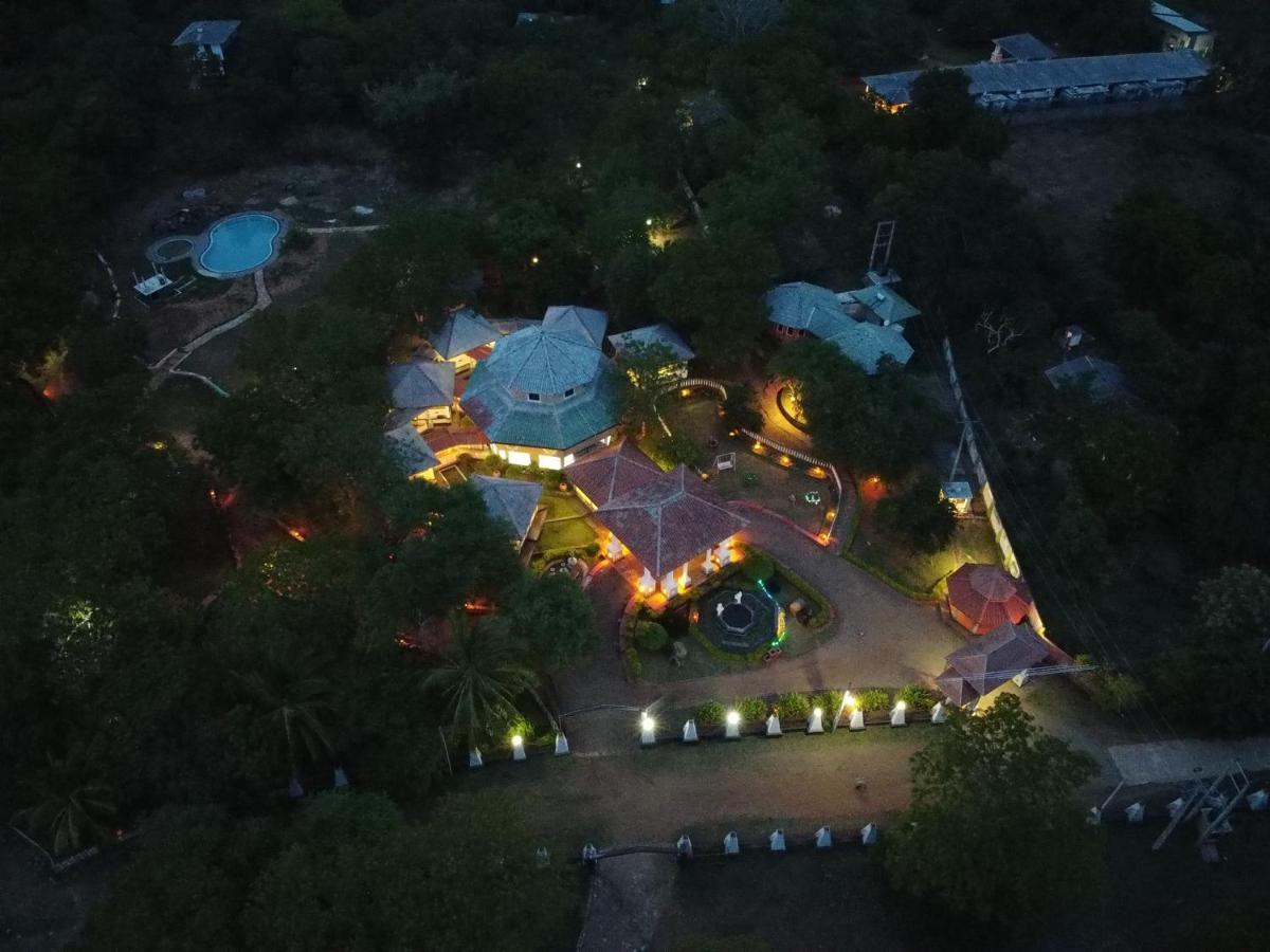 טיסמהרמה Kodigahawewa Forest Resort מראה חיצוני תמונה