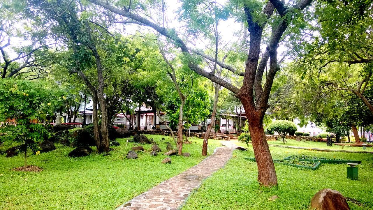 טיסמהרמה Kodigahawewa Forest Resort מראה חיצוני תמונה