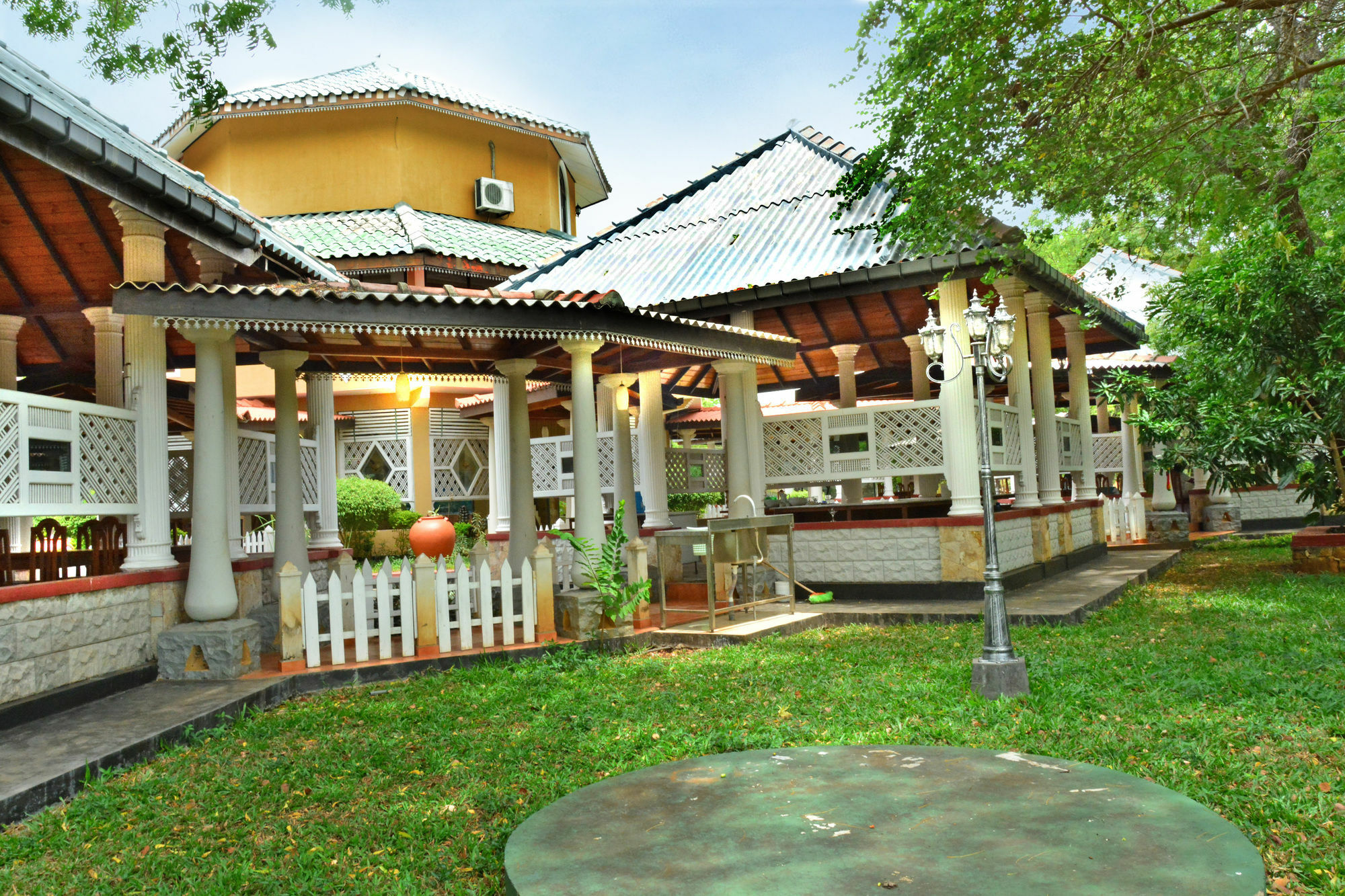 טיסמהרמה Kodigahawewa Forest Resort מראה חיצוני תמונה